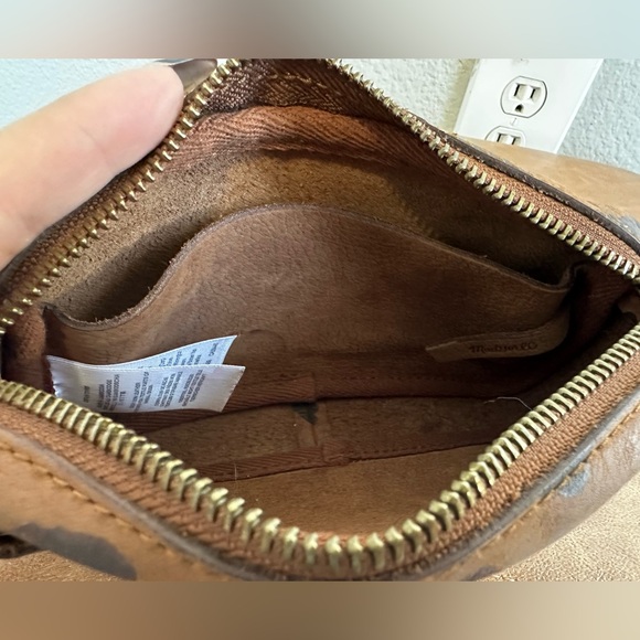 Madewell Nubuck Carabiner Mini Crossbody Bag in Leopard Print - Picture 6 of 7